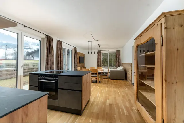 Sonnenhaus Garden Stoder | Moderne Auszeit mit privater Sauna, Garten & Bergblick — Schladming Appartements Maria Gruber GmbH, Schladming (3/11)