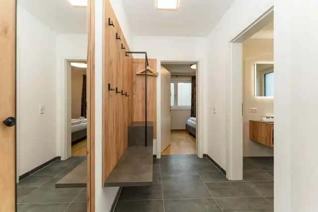 Sonnenhaus Garden Stoder | Moderne Auszeit mit privater Sauna, Garten & Bergblick — Schladming Appartements Maria Gruber GmbH, Schladming (8/11)