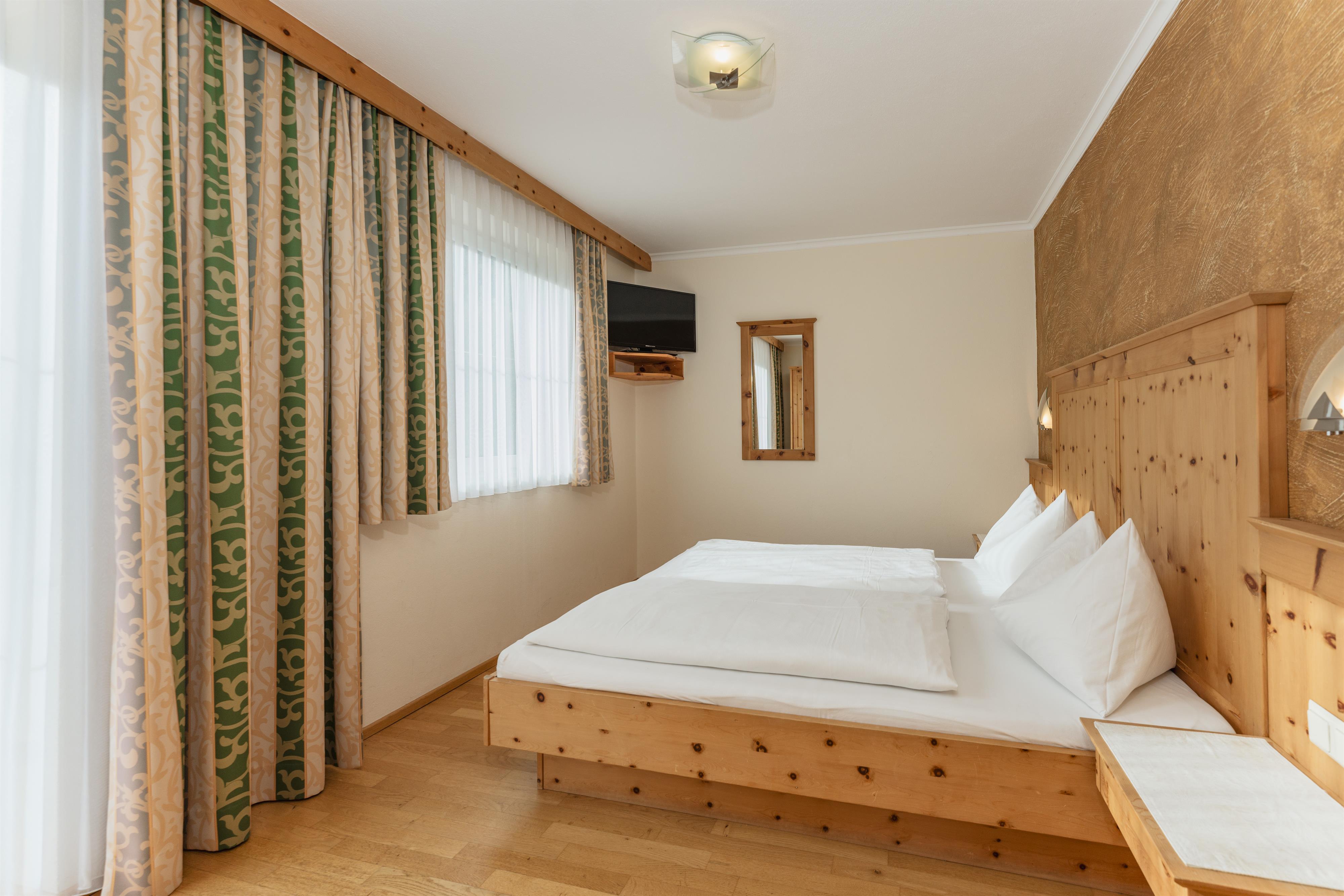 Stögergut Waldheimat | Nature-close farm stay with balcony, Dachstein views & country charm — apartment at Schladming Appartements Maria Gruber GmbH, Schladming — photo 2 of 8