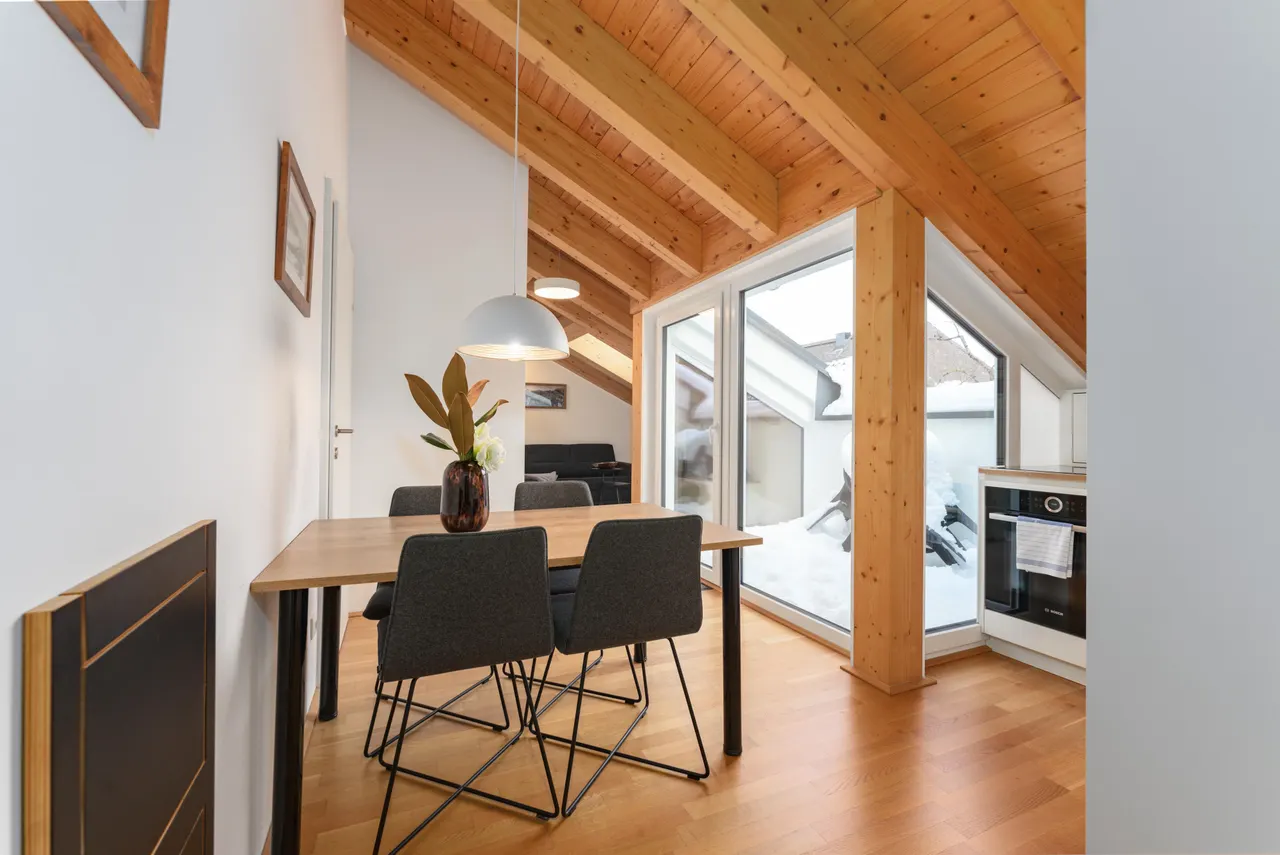 Stadtdomizil Top 12a | Stylish penthouse-style apartment with sheltered terrace & Planai views near the town center & Planai – Schladming Appartements Maria Gruber GmbH