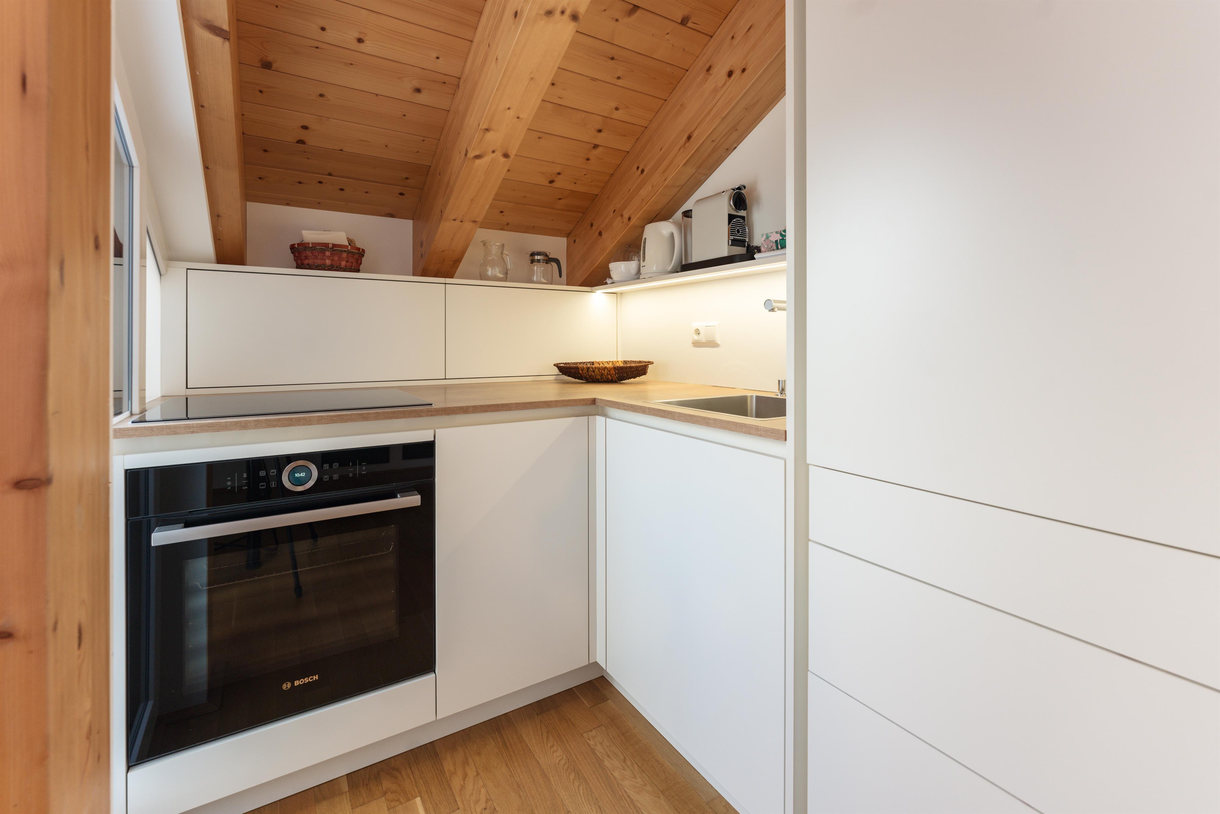 Stadtdomizil Top 12a | Stylish penthouse-style apartment with sheltered terrace & Planai views near the town center & Planai — Schladming Appartements Maria Gruber GmbH, Schladming (2/11)