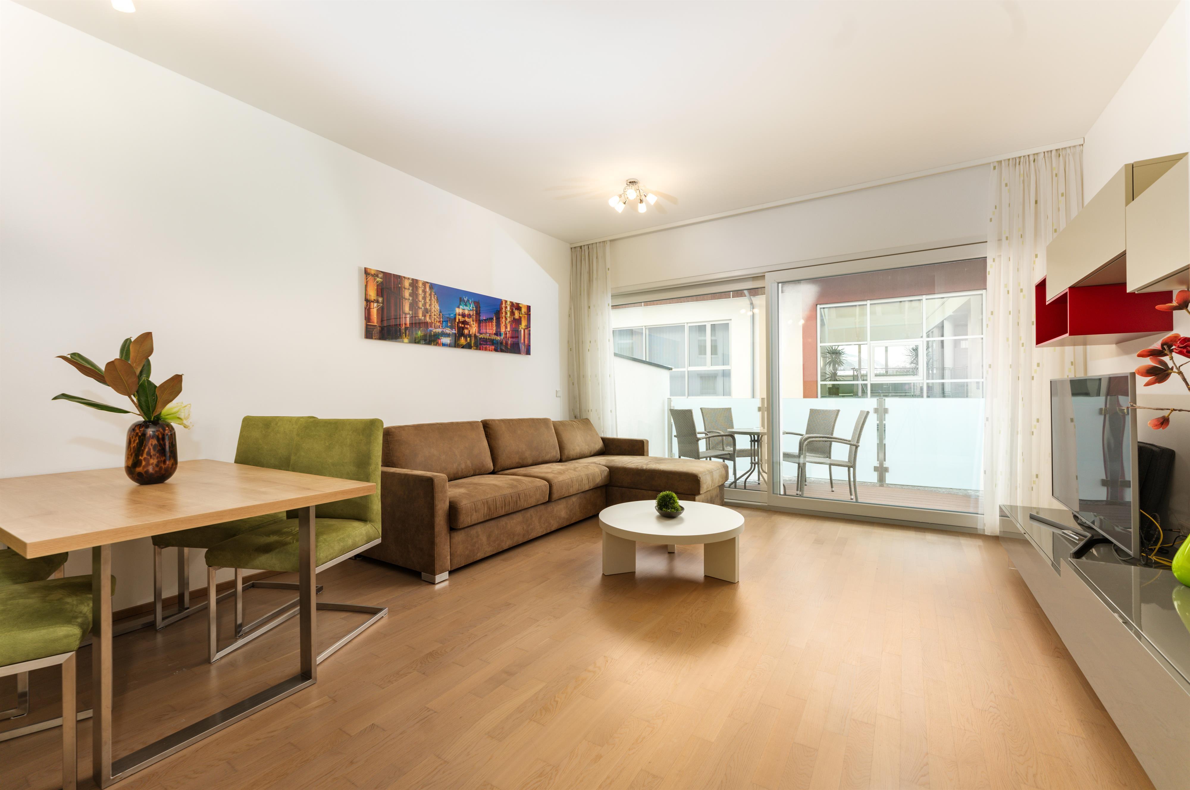 Stadtdomizil Top 6 Schladming Life | Comfortable garden apartment with west-facing balcony & everything on your doorstep – Schladming Appartements Maria Gruber GmbH