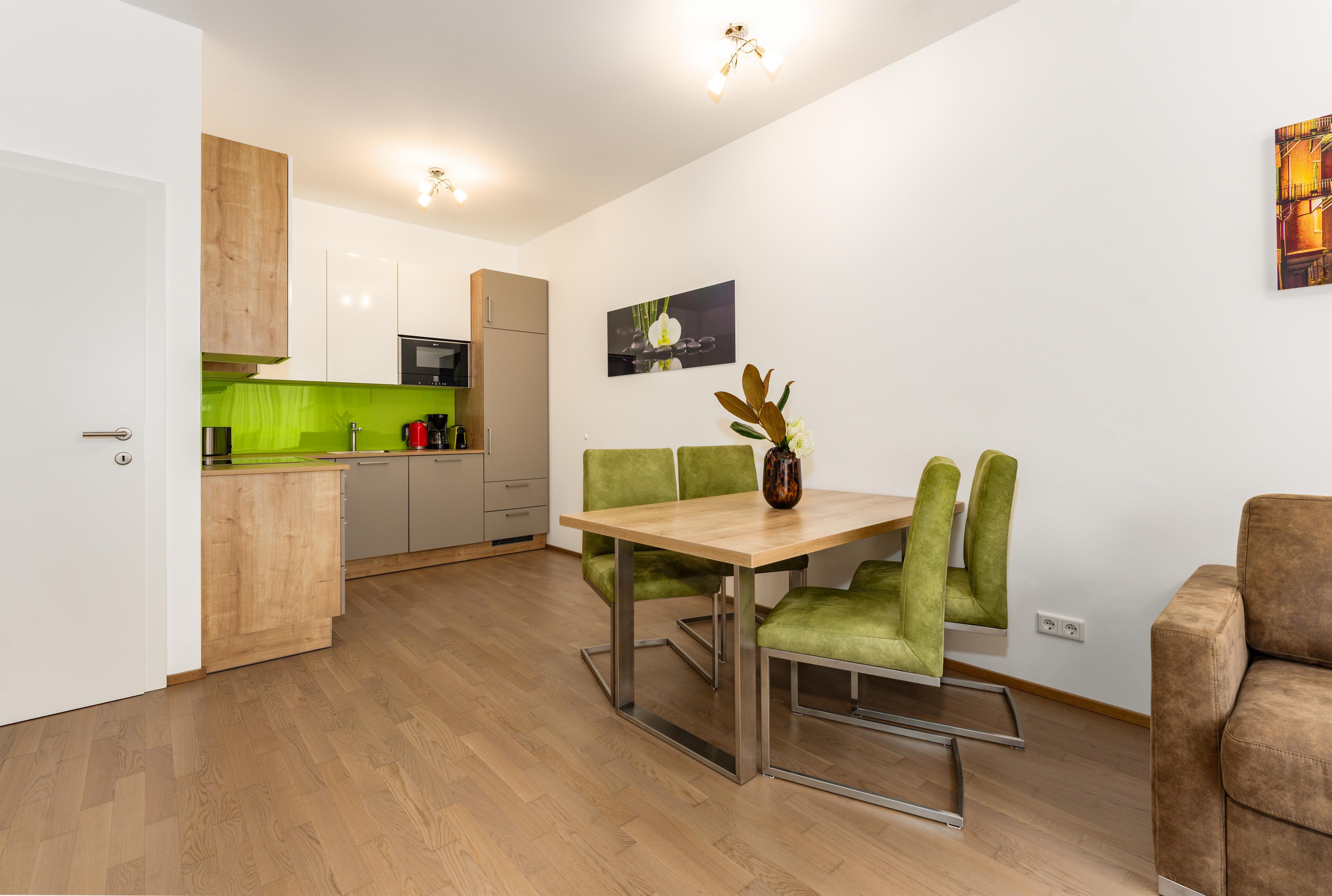 Stadtdomizil Top 6 Schladming Life | Comfortable garden apartment with west-facing balcony & everything on your doorstep — apartment at Schladming Appartements Maria Gruber GmbH, Schladming — photo 2 of 11