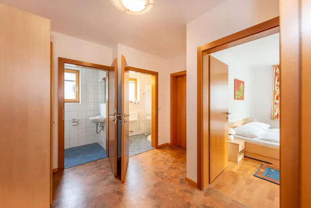 Steirergasse Stoder | Urban Stay im Zentrum Schladming mit Balkon & Planai-Blick — Schladming Appartements Maria Gruber GmbH, Schladming (10/12)