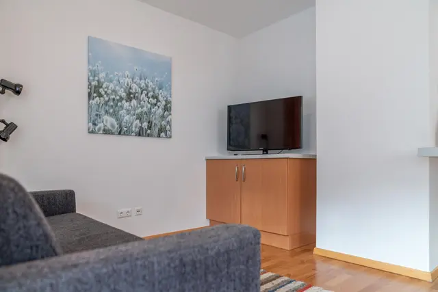 Steirergasse Stoder | Urban Stay im Zentrum Schladming mit Balkon & Planai-Blick — Schladming Appartements Maria Gruber GmbH, Schladming (6/12)