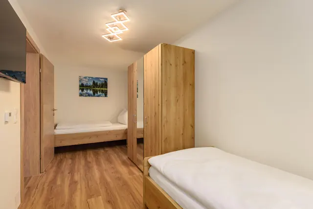 Stögergut Alpenrose | Sunny farm stay with Dachstein views & country charm — apartment at Schladming Appartements Maria Gruber GmbH, Schladming — photo 11 of 14
