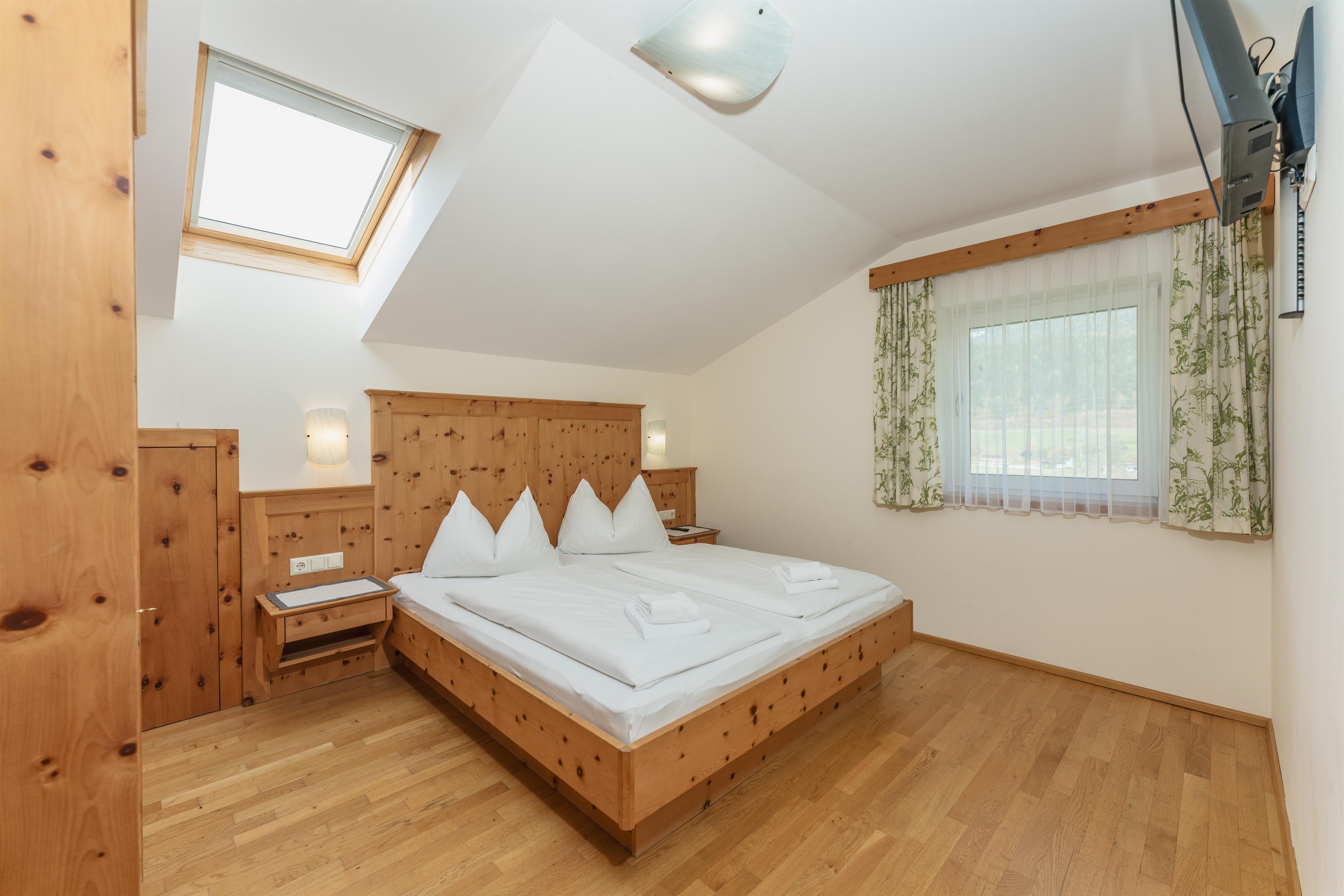 Stögergut Stadl| Farm stay with morning sun, Dachstein views & country charm – Schladming Appartements Maria Gruber GmbH