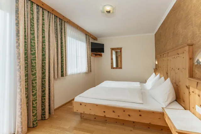 Stögergut Waldheimat | Nature-close farm stay with balcony, Dachstein views & country charm — apartment at Schladming Appartements Maria Gruber GmbH, Schladming — photo 2 of 8
