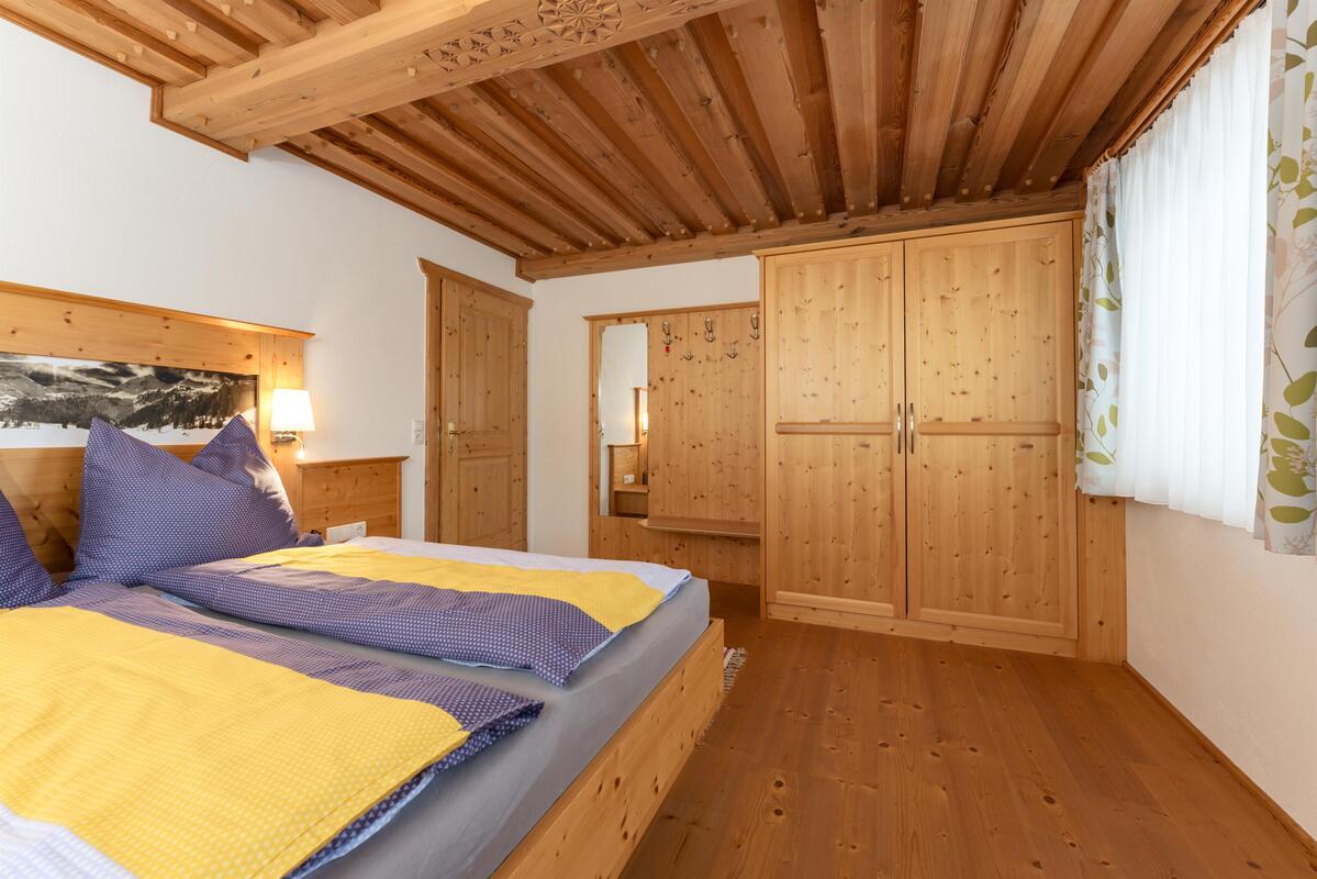 Stubeck | Rustic alpine base right by the slopes, hiking & biking trails — apartment at Schladming Appartements Maria Gruber GmbH, Schladming — photo 6 of 11