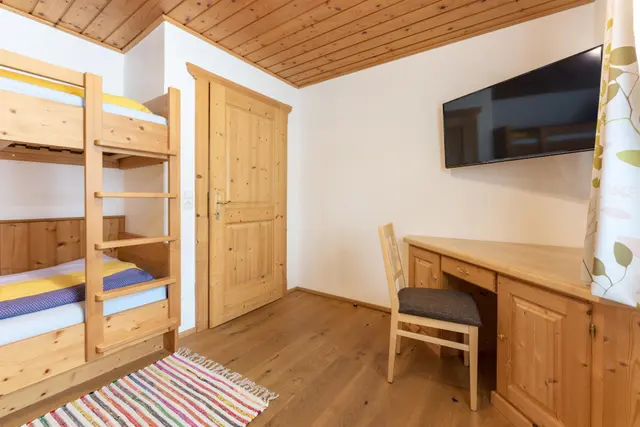Stubeck | Alpine Base mit rustikalem Charme direkt an Piste & Wander & Bikerouten — Schladming Appartements Maria Gruber GmbH, Schladming (7/11)