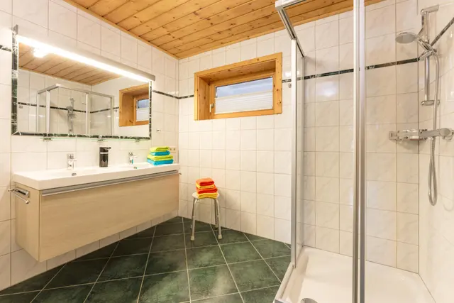 Stubeck | Alpine Base mit rustikalem Charme direkt an Piste & Wander & Bikerouten — Schladming Appartements Maria Gruber GmbH, Schladming (8/11)