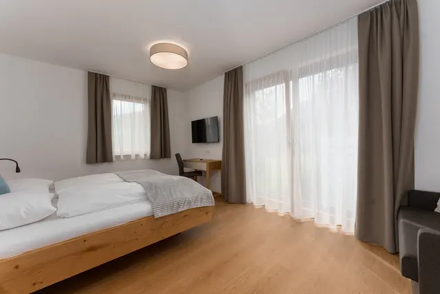 Sun Chalet, apartment Hochwurzen, terrace, mountain view, directly at the slopes — apartment at Schladming Appartements Maria Gruber GmbH, Schladming — photo 11 of 19