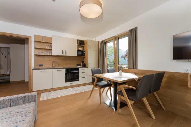 Sun Chalet, apartment Hochwurzen, terrace, mountain view, directly at the slopes — apartment at Schladming Appartements Maria Gruber GmbH, Schladming — photo 17 of 19