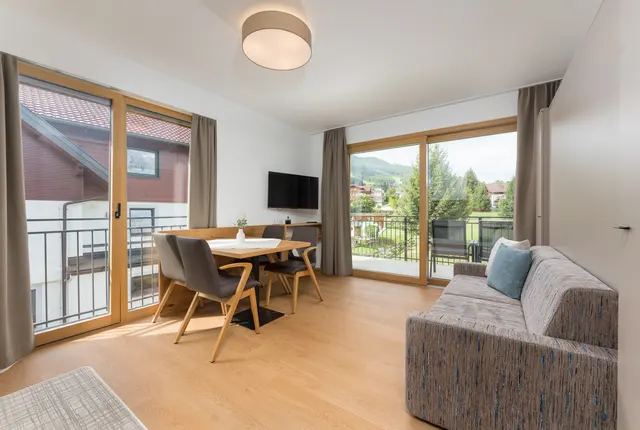 Sun Chalet, apartment Hochwurzen, terrace, mountain view, directly at the slopes — apartment at Schladming Appartements Maria Gruber GmbH, Schladming — photo 3 of 19