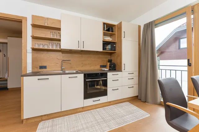 Sun Chalet, apartment Hochwurzen, terrace, mountain view, directly at the slopes — apartment at Schladming Appartements Maria Gruber GmbH, Schladming — photo 9 of 19
