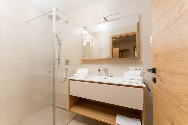 Sun Chalet, Appartement Dachstein, Ski-in/ski-out alpine stay directly on the Hochwurzen slopes with Mountain View — apartment at Schladming Appartements Maria Gruber GmbH, Schladming — photo 14 of 20