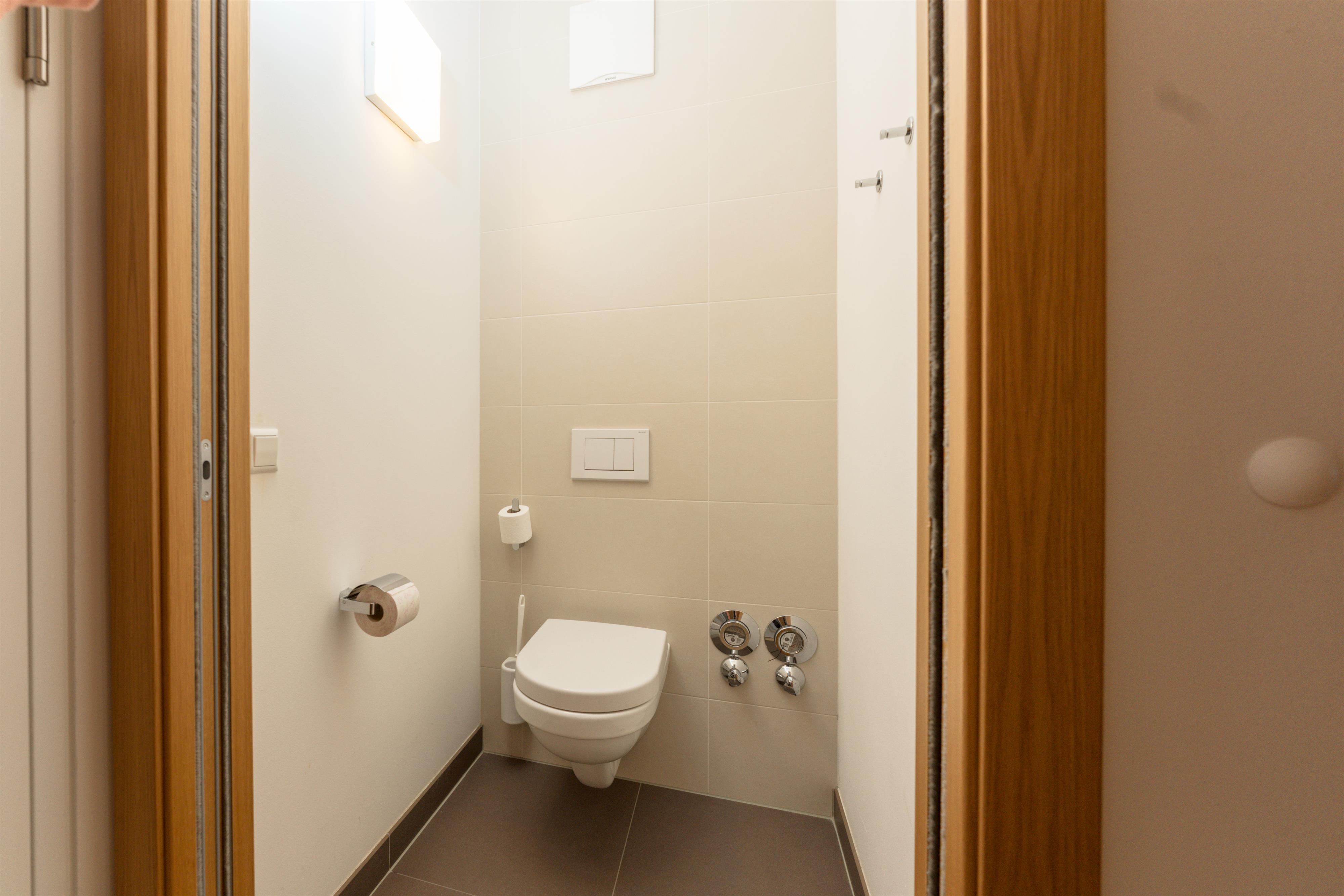Sun Lodge | 1 bedroom panorama apartment with glaced Loggia | sofa bed | microwave | dog friendly | Indoor pool, garden, relax area, sauna & gym — apartment at Schladming Appartements Maria Gruber GmbH, Schladming — photo 8 of 30