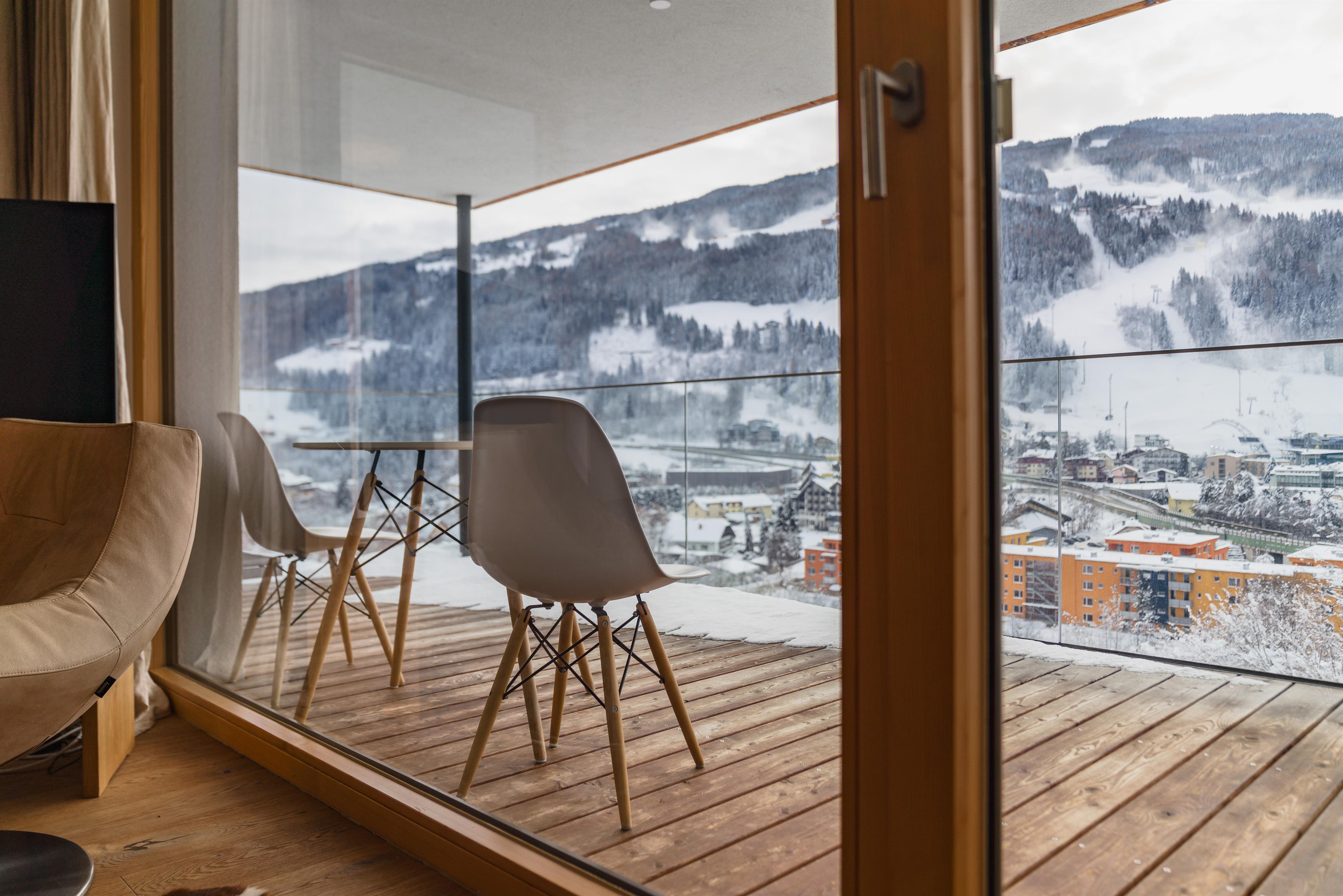 Sun Lodge | 1 bedroom panorama apartment with large corner Loggia | Fire Place | sofa bed | dog friendly | Indoor pool, garden, relax area, sauna & gym — Schladming Appartements Maria Gruber GmbH, Schladming (3/26)