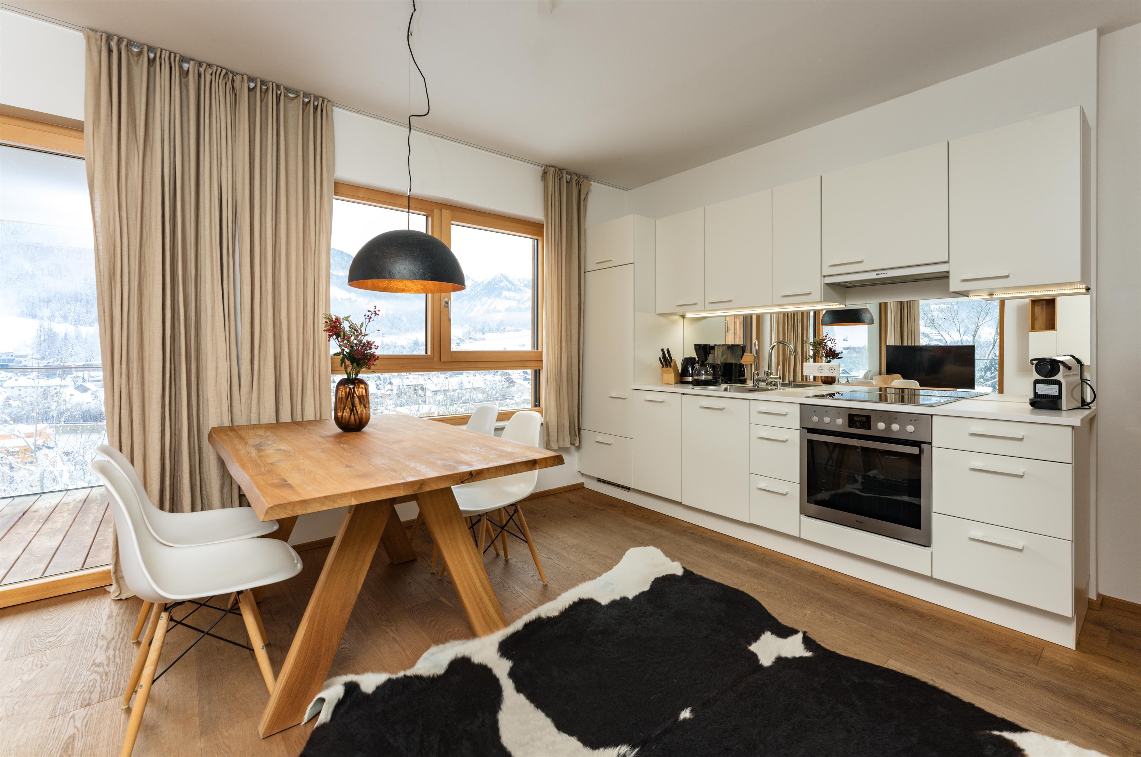 Sun Lodge | 1 bedroom panorama apartment with large corner Loggia | Fire Place | sofa bed | dog friendly | Indoor pool, garden, relax area, sauna & gym — Schladming Appartements Maria Gruber GmbH, Schladming (5/26)