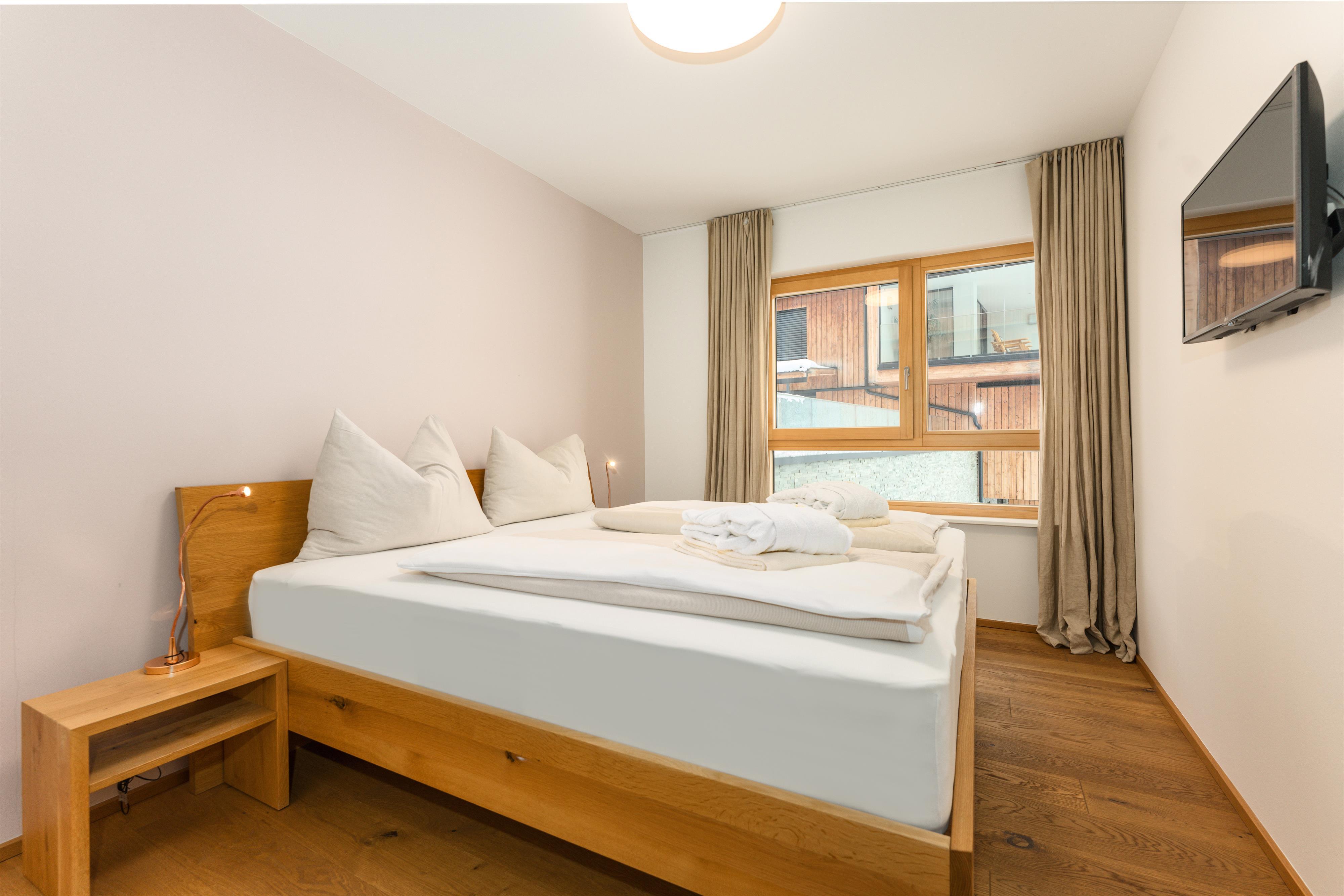 Sun Lodge | 1 bedroom panorama apartment with large corner Loggia | Fire Place | sofa bed | dog friendly | Indoor pool, garden, relax area, sauna & gym — Schladming Appartements Maria Gruber GmbH, Schladming (6/26)