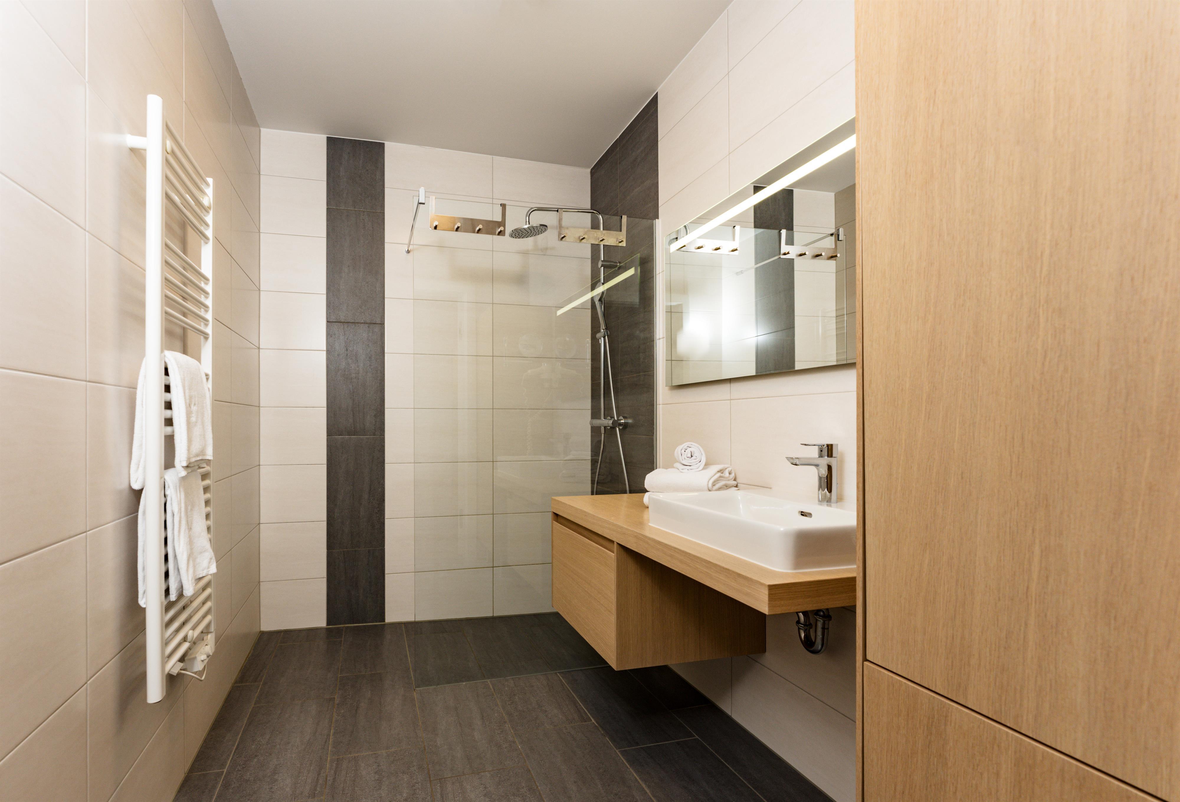 Sun Lodge | 1 bedroom panorama apartment with Loggia | sofa bed | microwave | dog friendly | Indoor pool, garden, relax area, sauna & gym — apartment at Schladming Appartements Maria Gruber GmbH, Schladming — photo 7 of 21