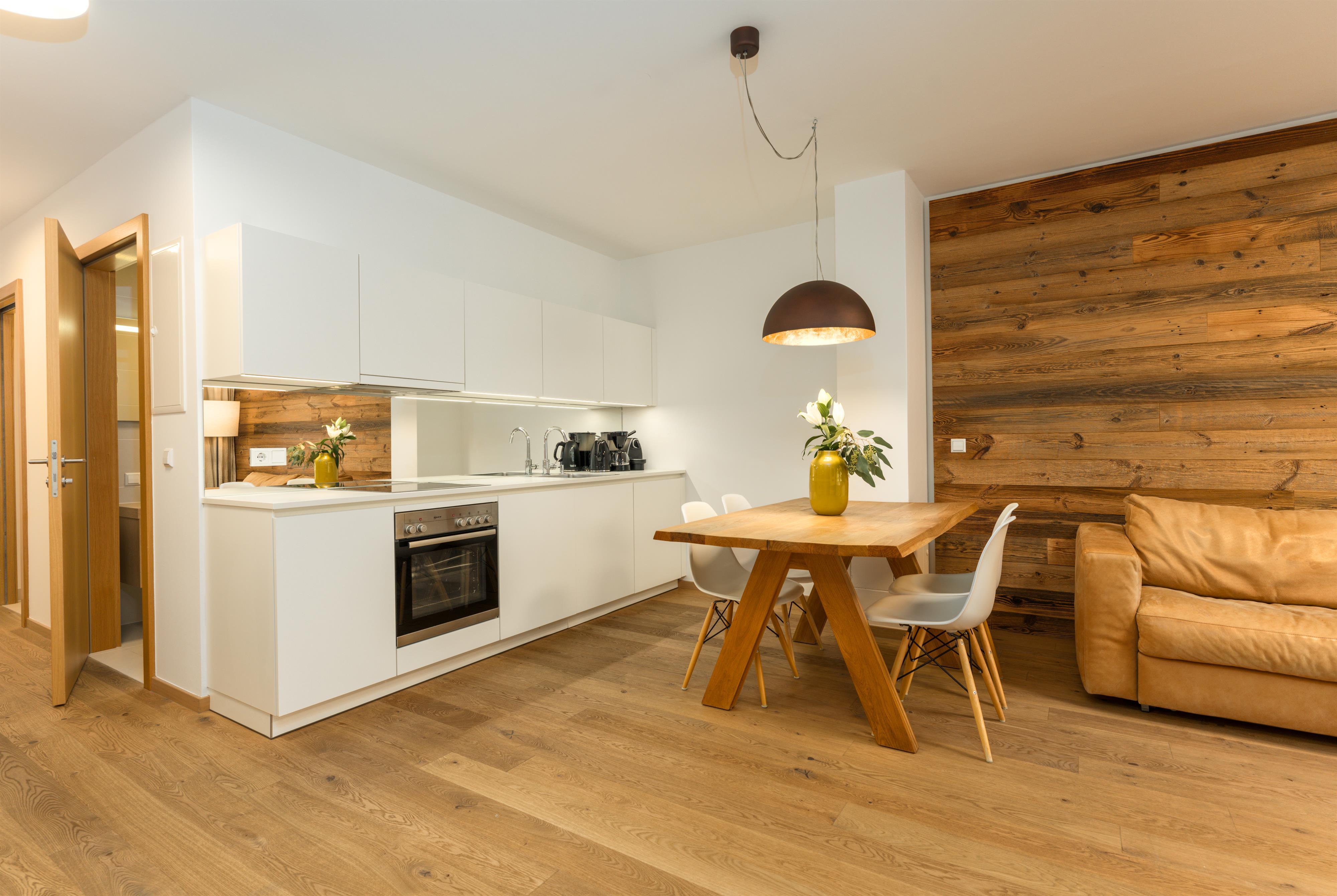 Sun Lodge | 1 bedroom panorama apartment with Loggia | twin bed | sofa bed | dog friendly | Indoor pool, garden, relax area, sauna & gym — apartment at Schladming Appartements Maria Gruber GmbH, Schladming — photo 4 of 23