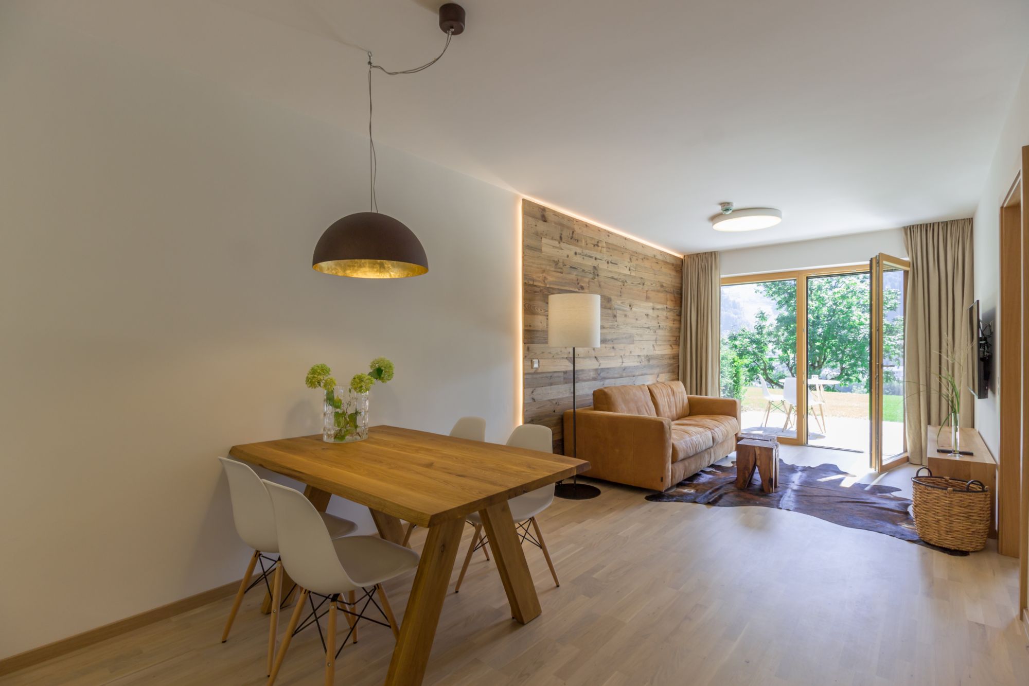 Sun Lodge | 1 bedroom panorama garden apartment with terrace | twin beds | sofa bed | near pool | Indoor pool, garden, relax area, sauna & gym – Schladming Appartements Maria Gruber GmbH