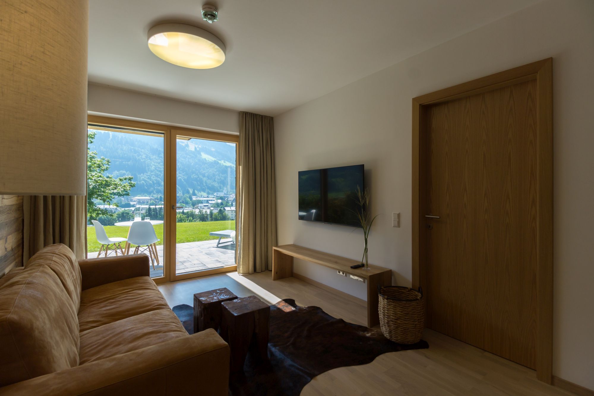 Sun Lodge | 1 bedroom panorama garden apartment with terrace | twin beds | sofa bed | near pool | Indoor pool, garden, relax area, sauna & gym — Schladming Appartements Maria Gruber GmbH, Schladming (4/25)