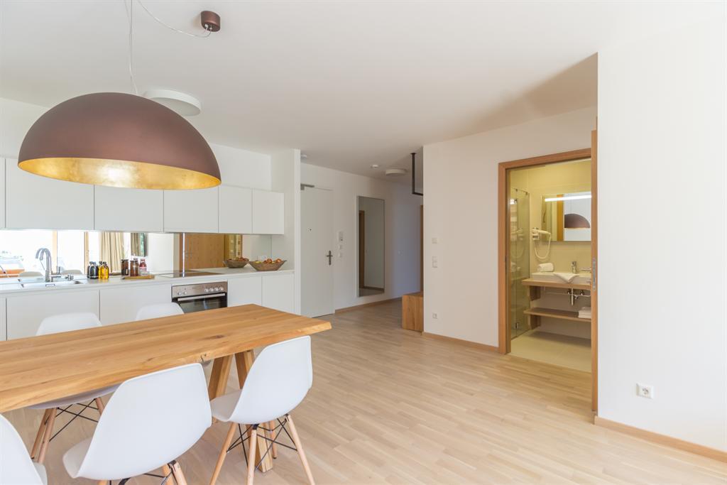 Sun Lodge | 2 bedroom panorama apartment with large terrace | twin beds | sofa bed | next to the pool | dog friendly | Indoor pool, garden, relax area, sauna & gym — apartment at Schladming Appartements Maria Gruber GmbH, Schladming — photo 3 of 27
