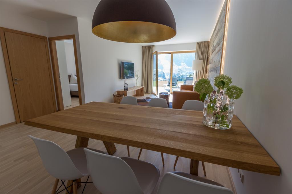 Sun Lodge | 2 bedroom panorama apartment with large terrace | twin beds | sofa bed | next to the pool | dog friendly | Indoor pool, garden, relax area, sauna & gym — apartment at Schladming Appartements Maria Gruber GmbH, Schladming — photo 6 of 27