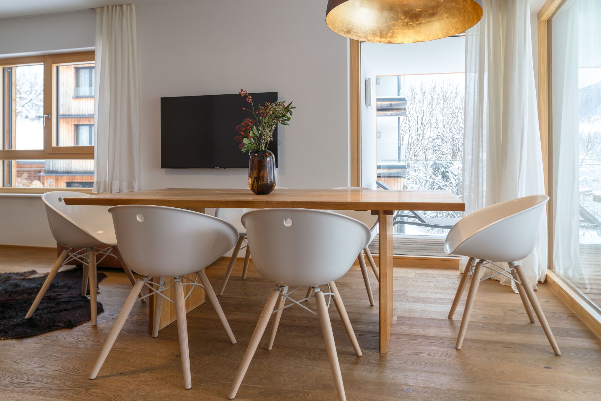 Sun Lodge | 2 bedroom panorama apartment with large corner Loggia | sofa bed | microwave | dog friendly | Indoor pool, garden, relax area, sauna & gym — apartment at Schladming Appartements Maria Gruber GmbH, Schladming — photo 4 of 26