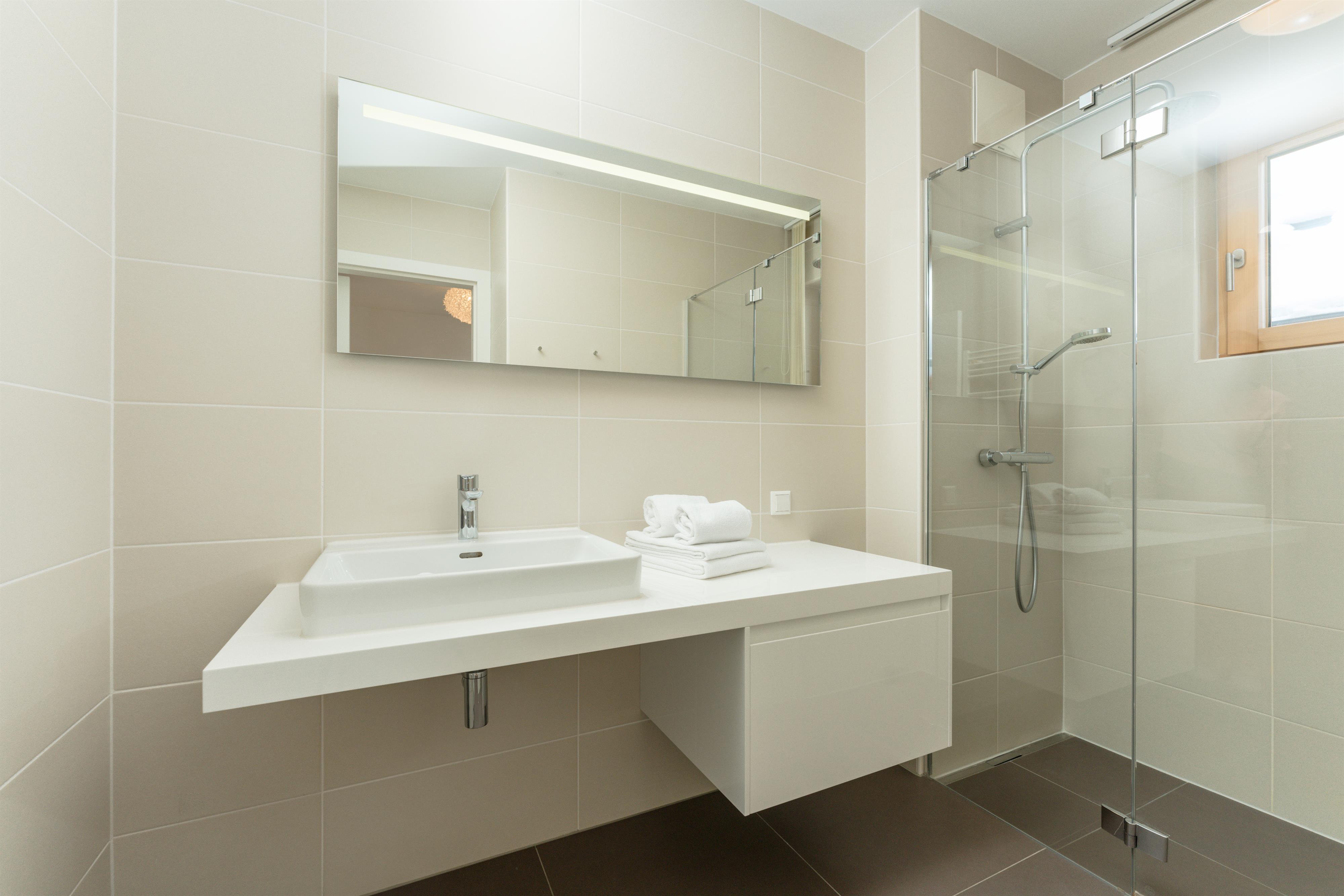 Sun Lodge | 2 bedroom panorma apartment with glazed Loggia | sofa bed | higher floor | dog friendly | Indoor pool, garden, relax area, sauna & gym — Schladming Appartements Maria Gruber GmbH, Schladming (14/33)