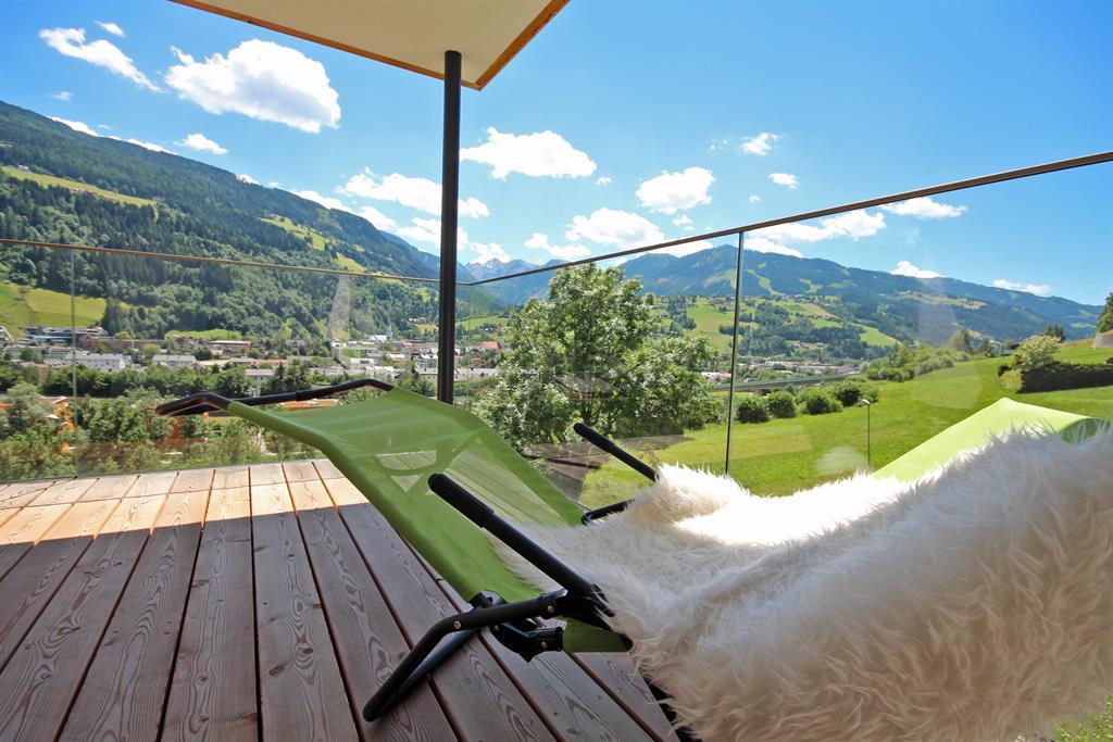 Sun Lodge | 2 bedroom panorma apartment with large corner Loggia | sofa bed | dog friendly | Indoor pool, garden, relax area, sauna & gym — apartment at Schladming Appartements Maria Gruber GmbH, Schladming — photo 8 of 29