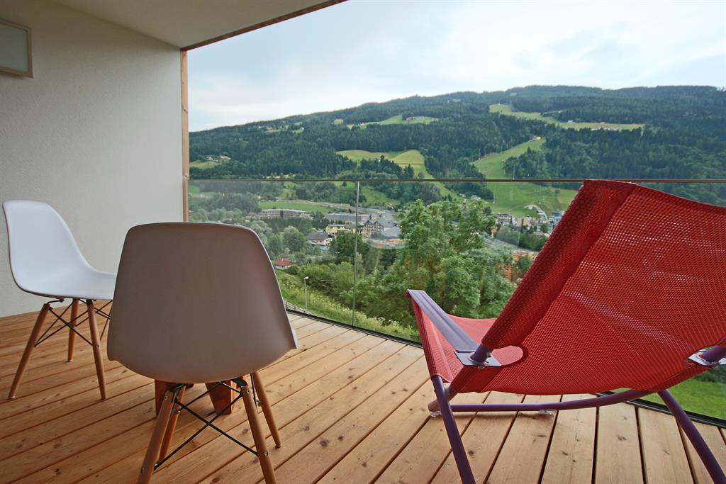 Sun Lodge | 2 bedroom panorma apartment with Loggia | twin beds | sofa bed | Indoor pool, garden, relax area, sauna & gym — Schladming Appartements Maria Gruber GmbH, Schladming (5/24)