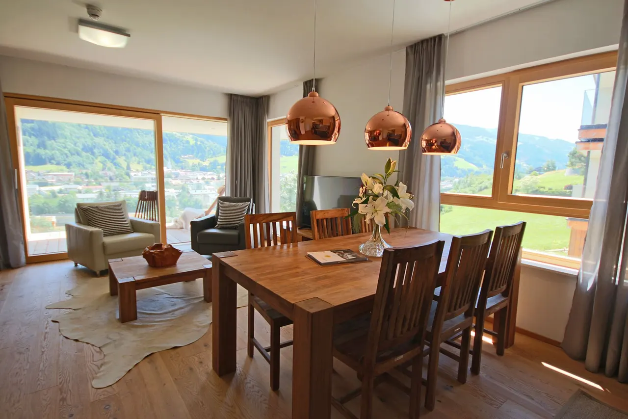 Sun Lodge | 2 bedroom panorma apartment with large corner Loggia | sofa bed | Indoor pool, garden, relax area, sauna & gym – Schladming Appartements Maria Gruber GmbH Schladming