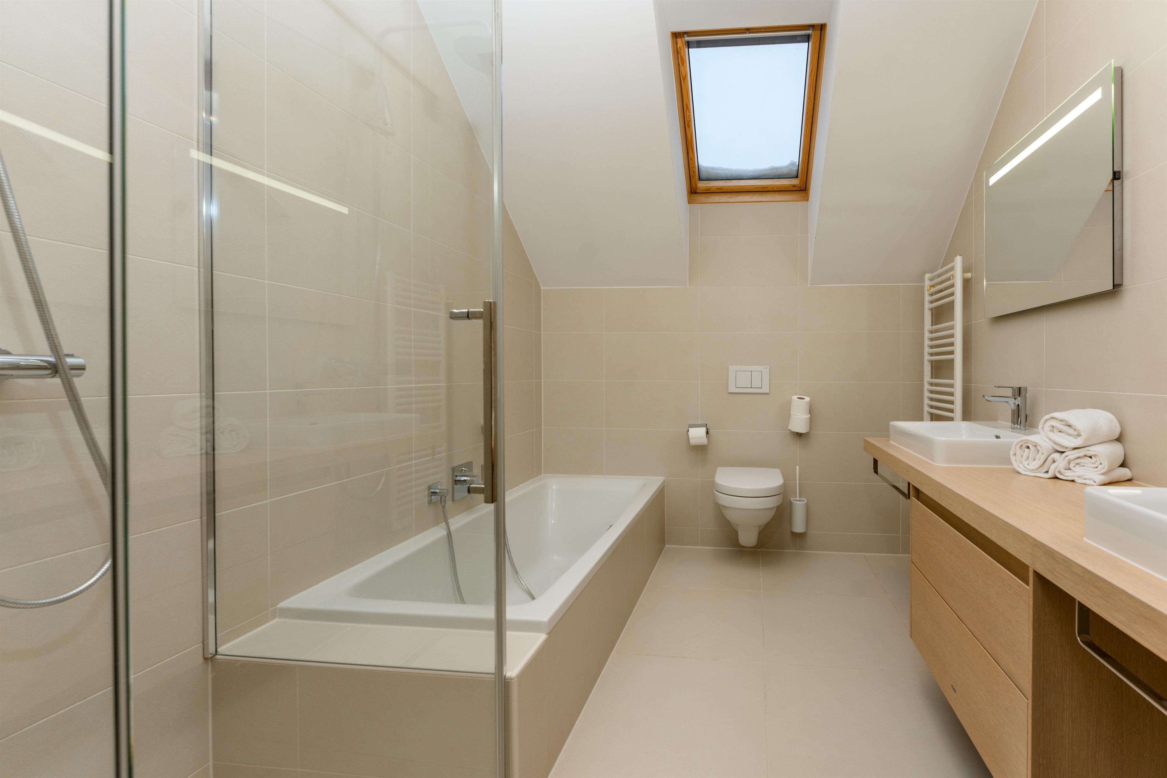 Sun Lodge | 3 bedroom panorma Penthousse apartment with gallery | terrace | sofa bed | sunset view | Ceiling Cooling | Indoor pool, garden, relax area, sauna & gym — apartment at Schladming Appartements Maria Gruber GmbH, Schladming — photo 25 of 43