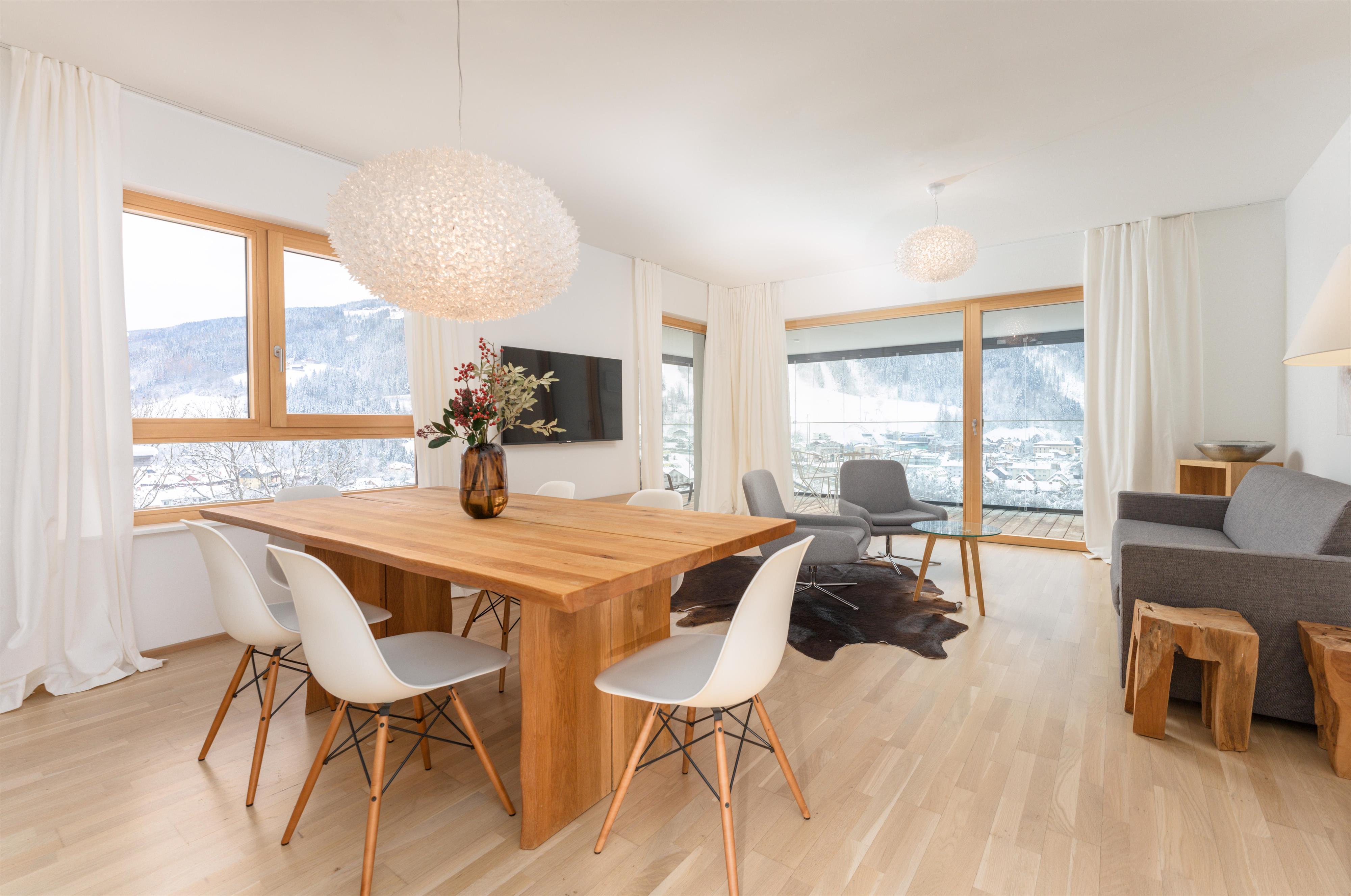 Sun Lodge | apartment with 2 bedrooms, sofa bed and glazed loggia | Typ Loggia Ost – Schladming Appartements Maria Gruber GmbH