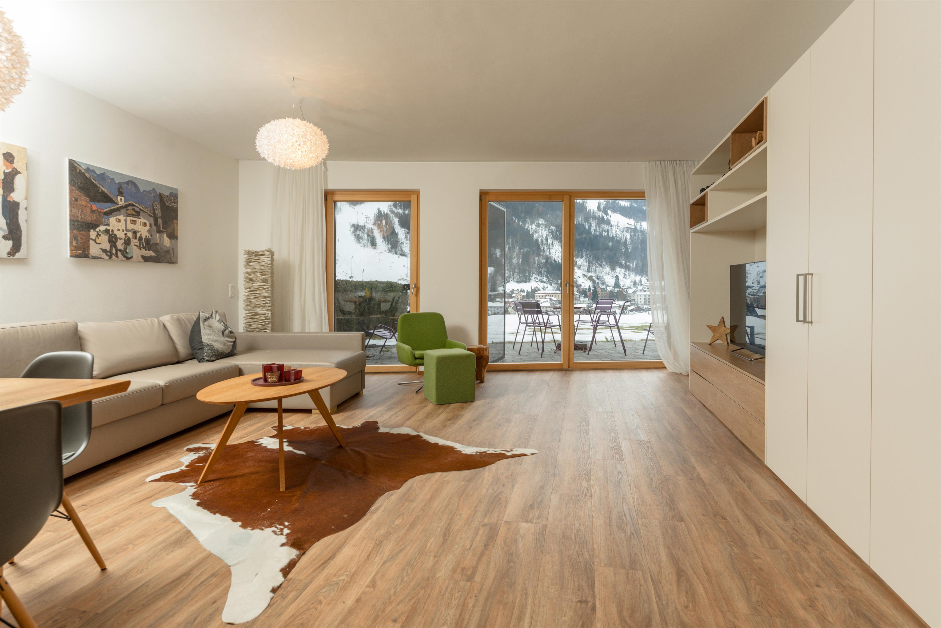 Sun Lodge | Large 1 bedroom panorma garden apartment with terrace | sofa bed | quite location | dog friendly | Indoor pool, garden, relax area, sauna & gym – Schladming Appartements Maria Gruber GmbH
