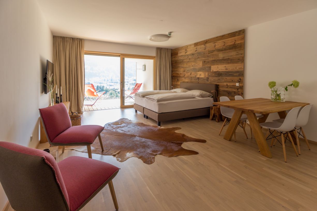 Sun Lodge | Panorama Studio mit Loggia | Indoor Pool, Garten, Ruheraum, Sauna & Gym — apartment at Schladming Appartements Maria Gruber GmbH, Schladming — photo 2 of 24