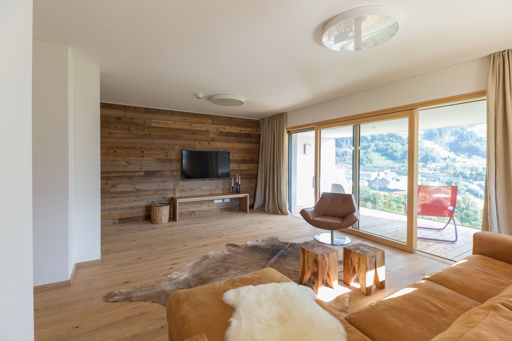 Sun Lodge | XL 3 bedroom panorma apartment with 2 Loggia South and West | sunset view | twin beds | sofa bed | dog friendly | Indoor pool, garden, relax area, sauna & gym – Schladming Appartements Maria Gruber GmbH