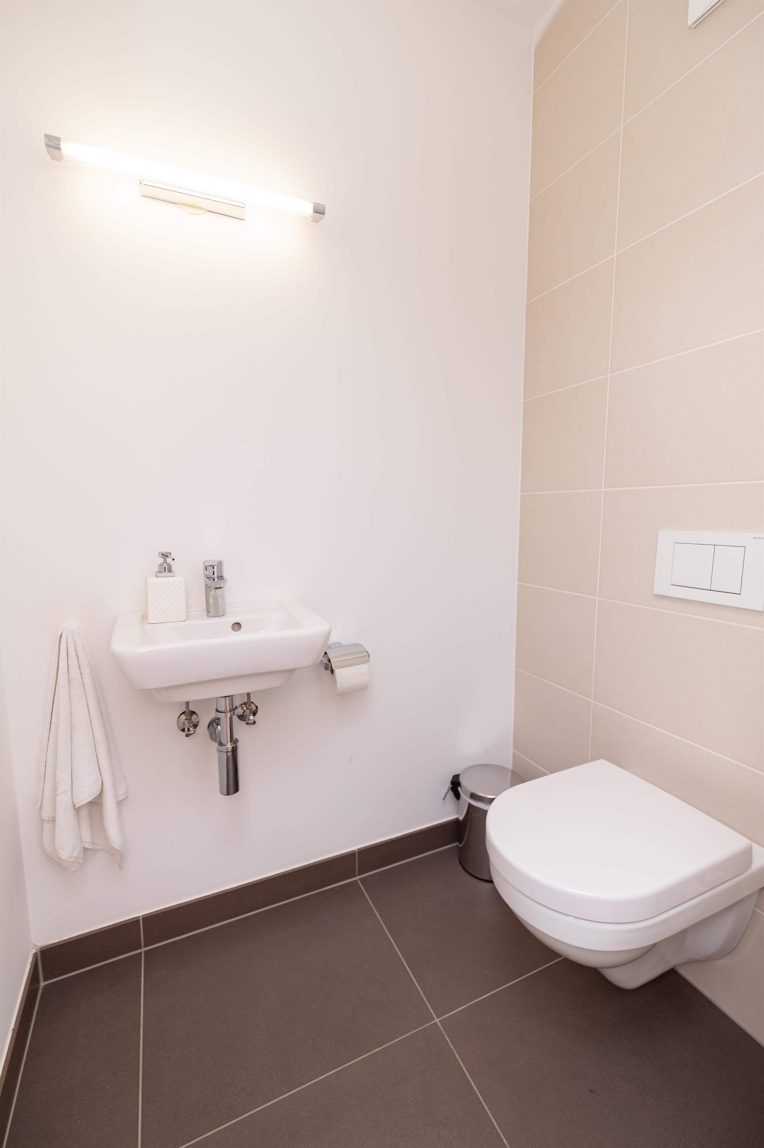 Sun Lodge | XXL 3 bedroom panorma apartment with 2 Loggia South and West | Pull-Out Beds | sofa bed | washing machine | dryer | microwave | dogs friendly | Indoor pool, garden, relax area, sauna & gym — Schladming Appartements Maria Gruber GmbH, Schladming (18/34)