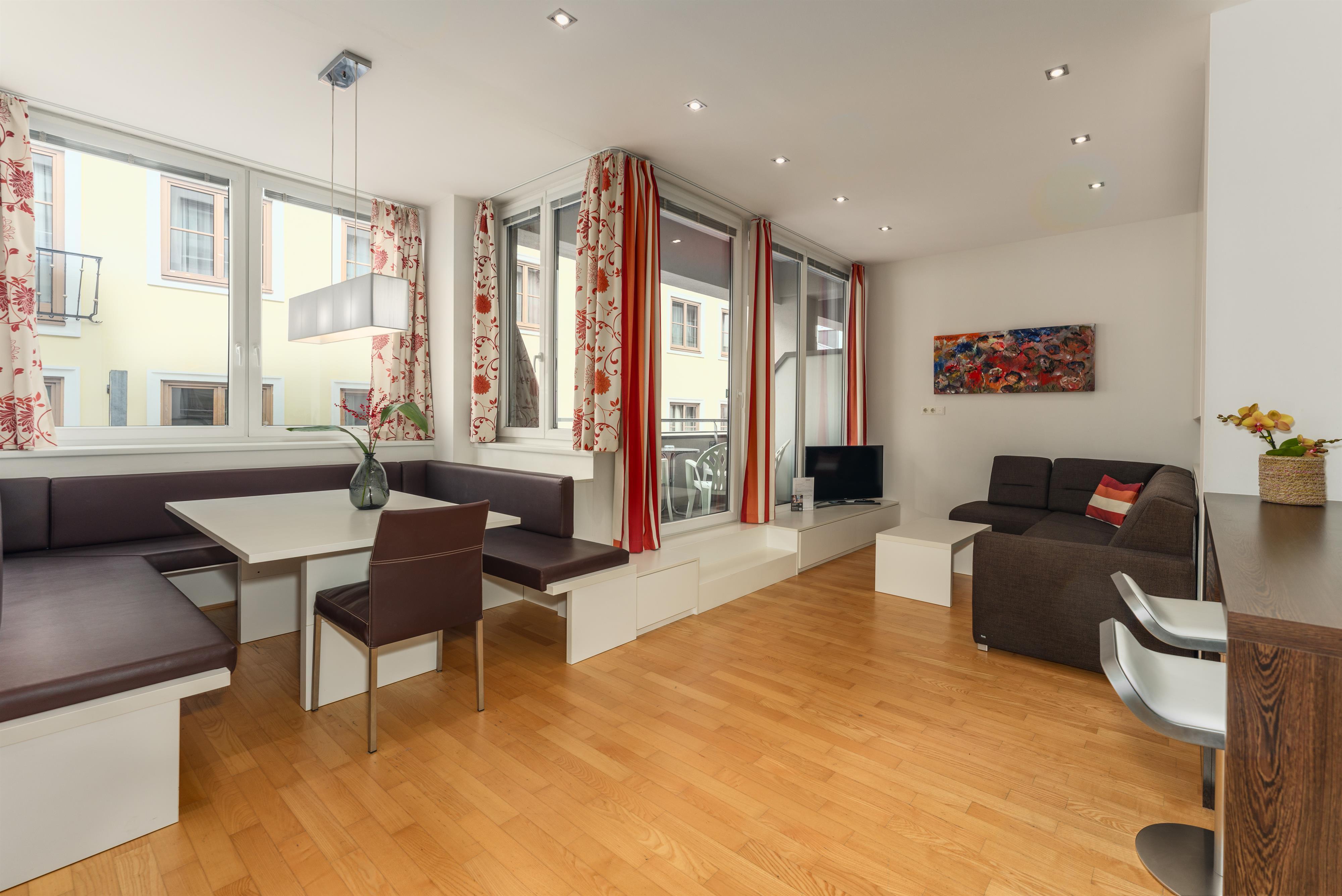 Tamino 4 | City stay in the heart of Schladming with in-house sauna & laundry — apartment at Schladming Appartements Maria Gruber GmbH, Schladming — photo 2 of 9