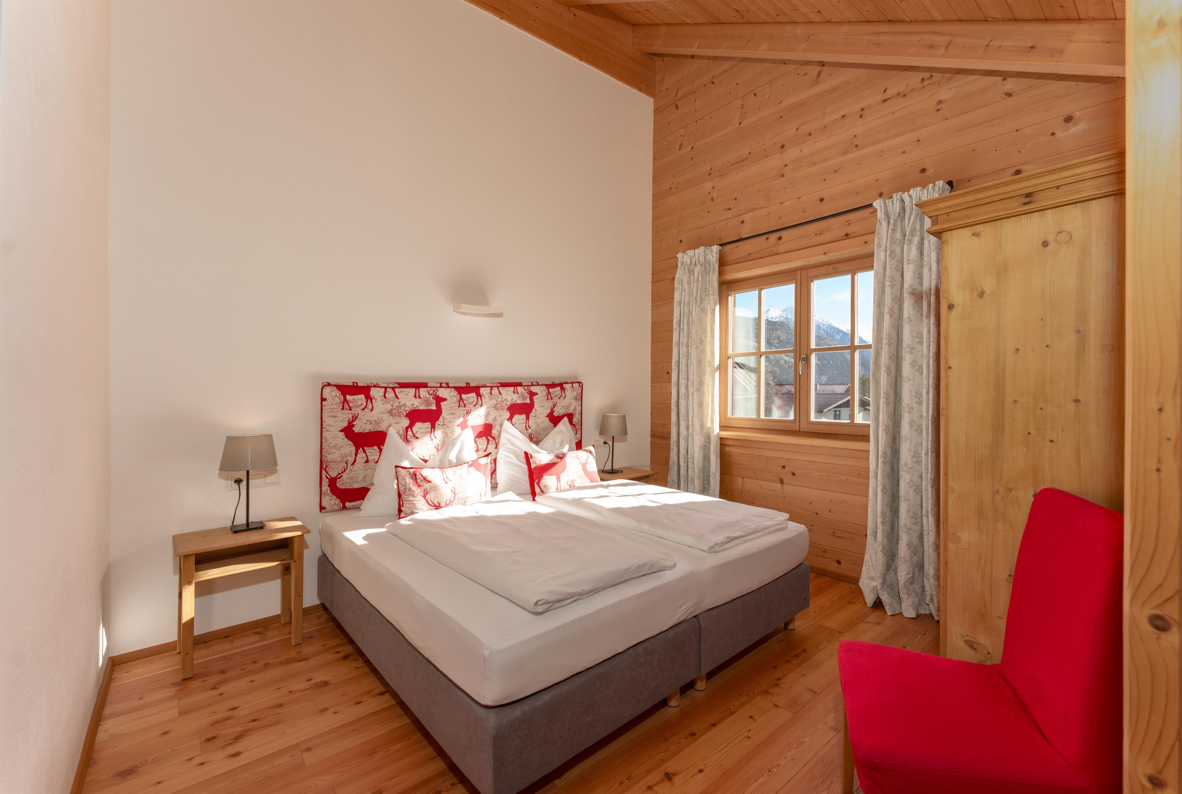 Tauernlodge Family | Ski-in/ski-out chalet with fireplace & private sauna — apartment at Schladming Appartements Maria Gruber GmbH, Schladming — photo 11 of 24