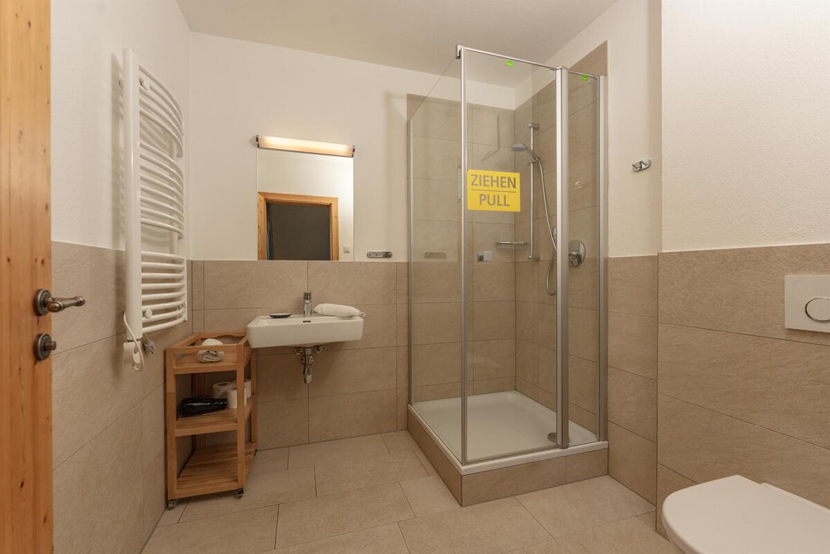 Tauernlodge Friends XXL | Spacious ski-in/ski-out chalet with fireplace & private sauna — apartment at Schladming Appartements Maria Gruber GmbH, Schladming — photo 10 of 27