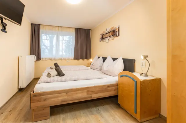 Toni | Ruhiger Smart Stay für autofreien Urlaub nahe Planai & Zentrum — Schladming Appartements Maria Gruber GmbH, Schladming (2/8)