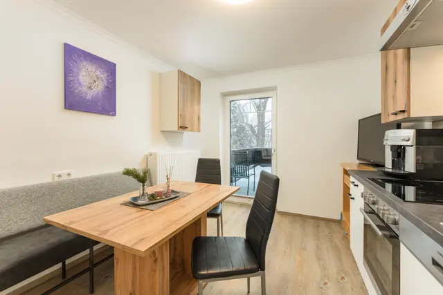 Toni | Ruhiger Smart Stay für autofreien Urlaub nahe Planai & Zentrum — Schladming Appartements Maria Gruber GmbH, Schladming (4/8)