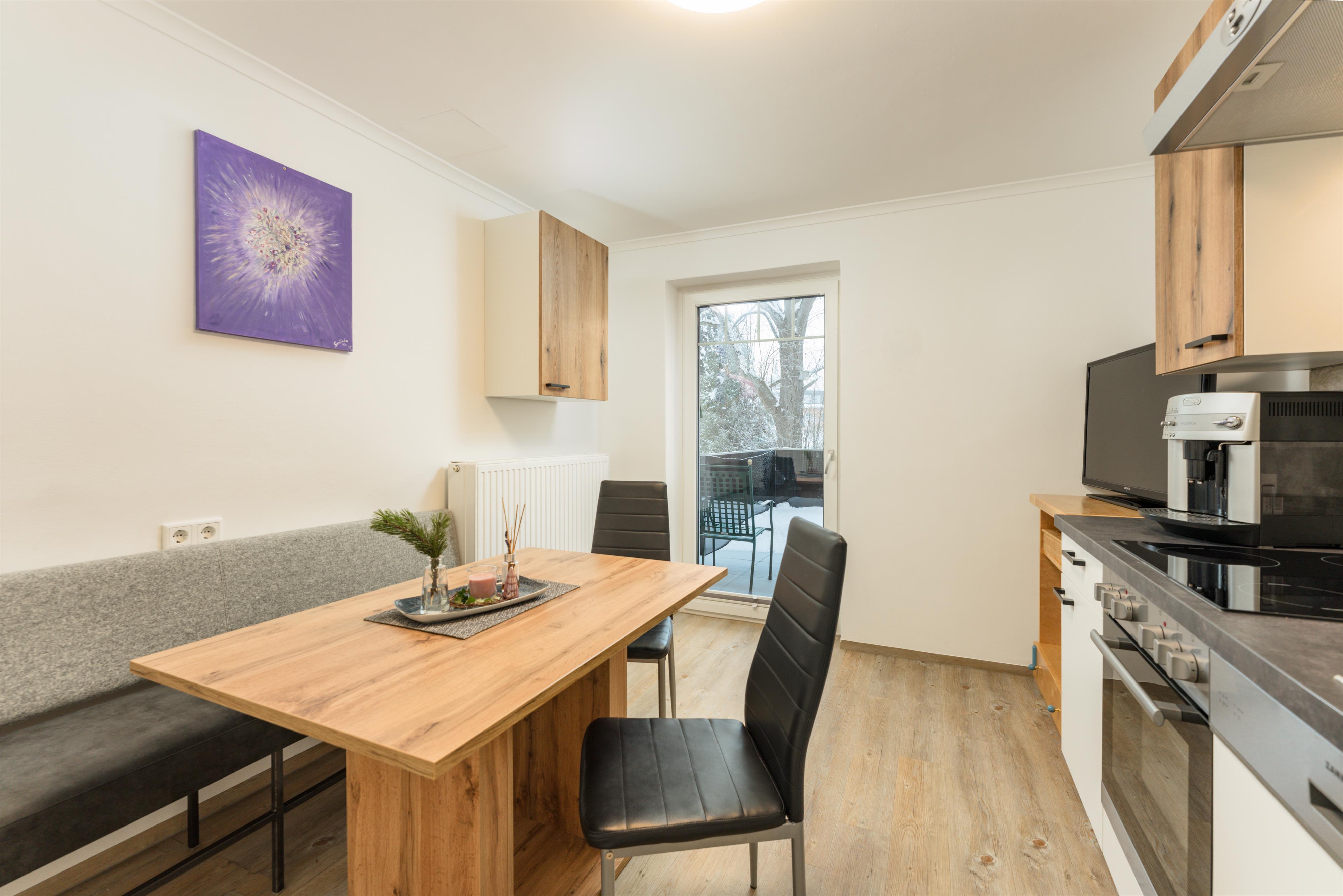 Toni | Peaceful smart stay near Planai & the town center – ideal for a car-free holiday with BBQ — apartment at Schladming Appartements Maria Gruber GmbH, Schladming — photo 4 of 8