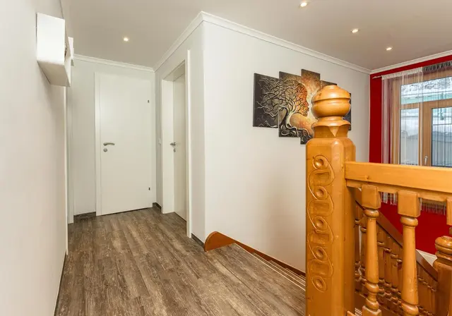 Toni | Ruhiger Smart Stay für autofreien Urlaub nahe Planai & Zentrum — Schladming Appartements Maria Gruber GmbH, Schladming (7/8)