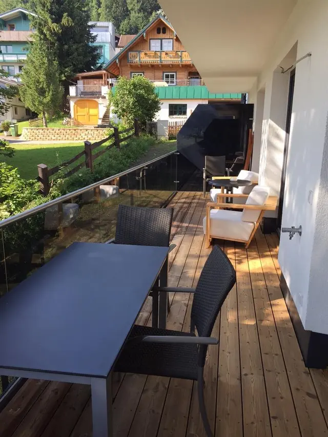 Traumblick | Ganzjahres-Aktivlage direkt an der Piste mit traumhaften Dachsteinblick — Schladming Appartements Maria Gruber GmbH, Schladming (13/16)