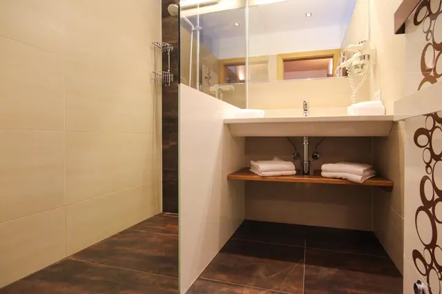 Waluliso Light XXL | Alpine escape near Planai West with sauna & panoramic views — apartment at Schladming Appartements Maria Gruber GmbH, Schladming — photo 17 of 22